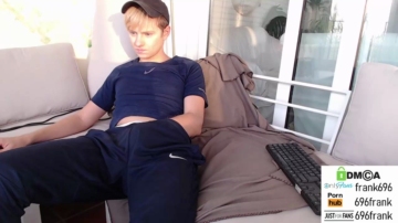 Hottie_Frank  04-12-2021 video horny